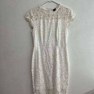 Elegant Lace Midi Dress in Cream